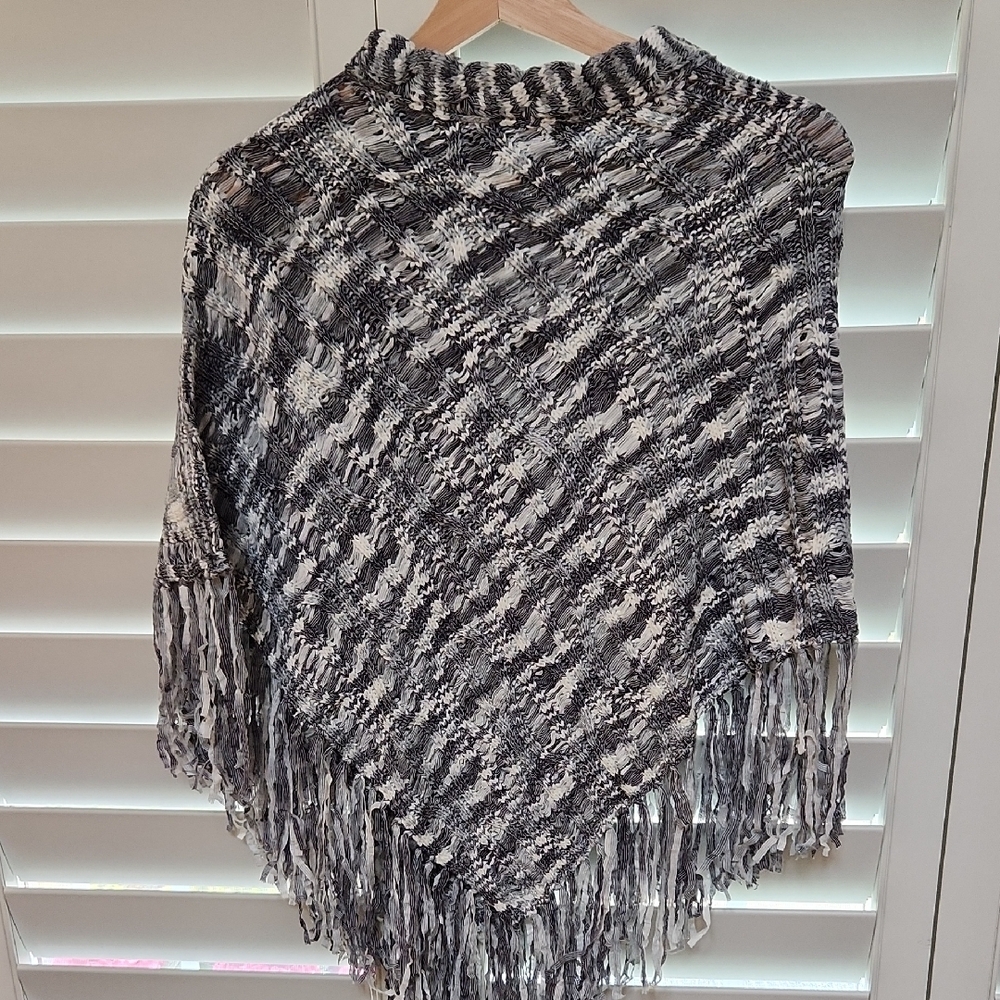 Black and White Knit Fringe Sweater